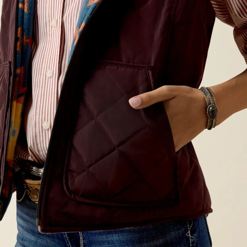 Ariat Dilon 2.0 Reversible Insulated Vest in Choc/Plum/Lakeside-7