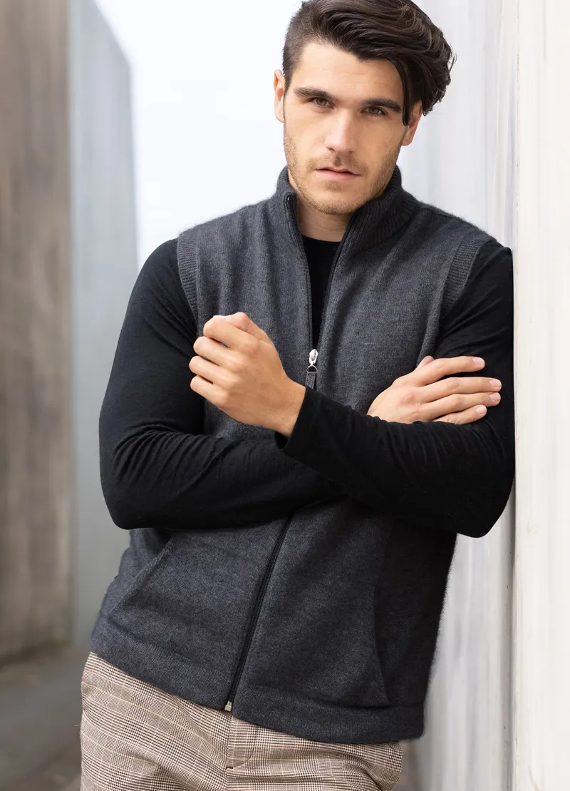Noble Wilde Mens Gilet in Charcoal