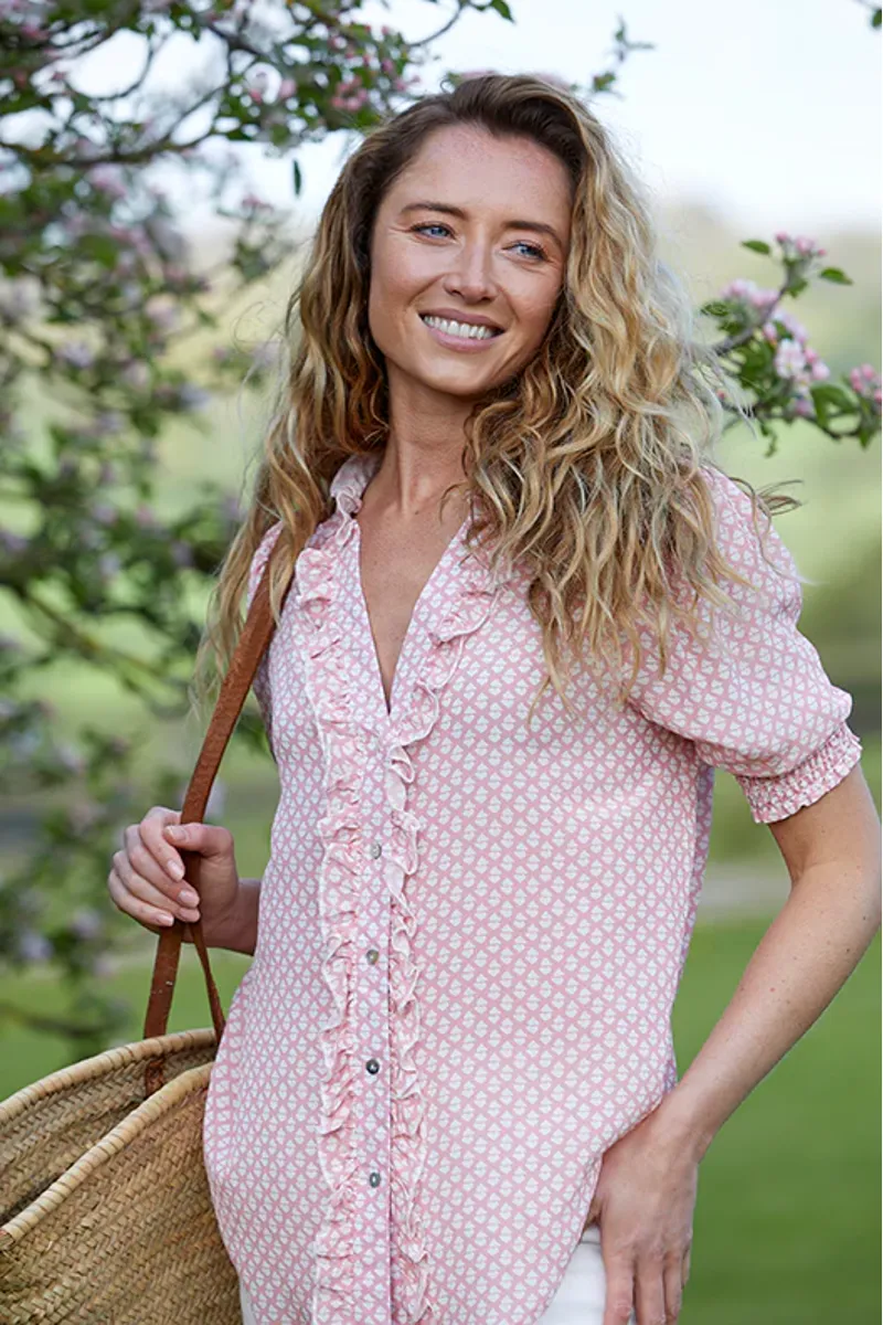 Guinea Emily Heart Silk Short Sleeve Shirt in Pale Pink-4