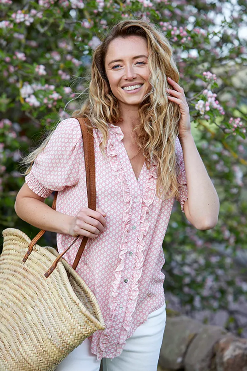 Guinea Emily Heart Silk Short Sleeve Shirt in Pale Pink-7