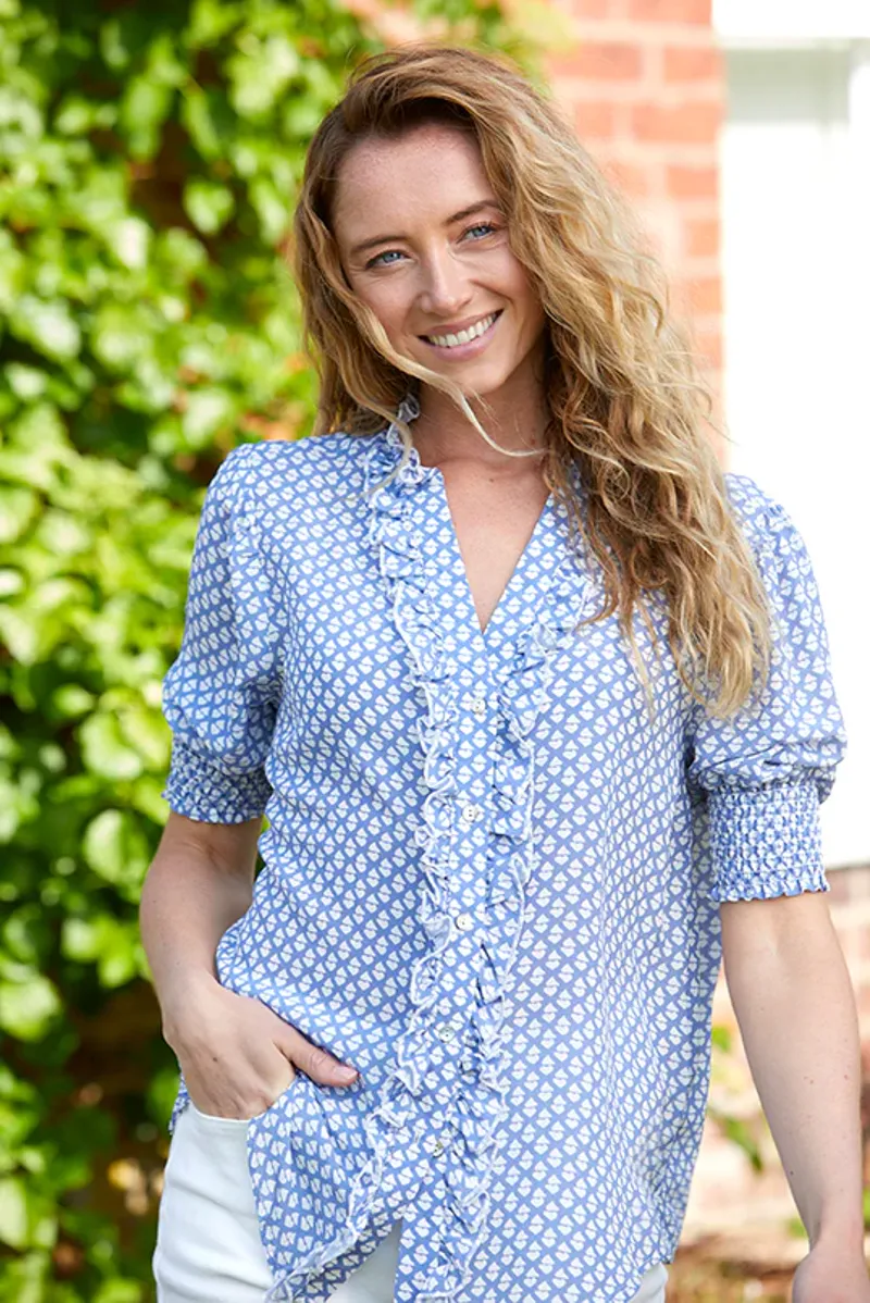 Guinea Emily Heart Silk Short Sleeve Shirt in Pale Blue-6