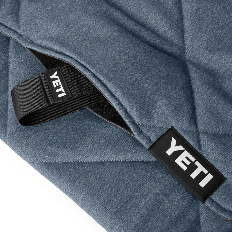 Yeti Lowlands Small Blanket in Navy-4