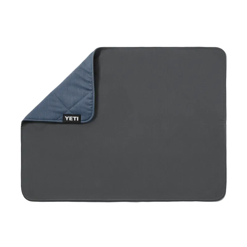 Yeti Lowlands Small Blanket in Navy-1