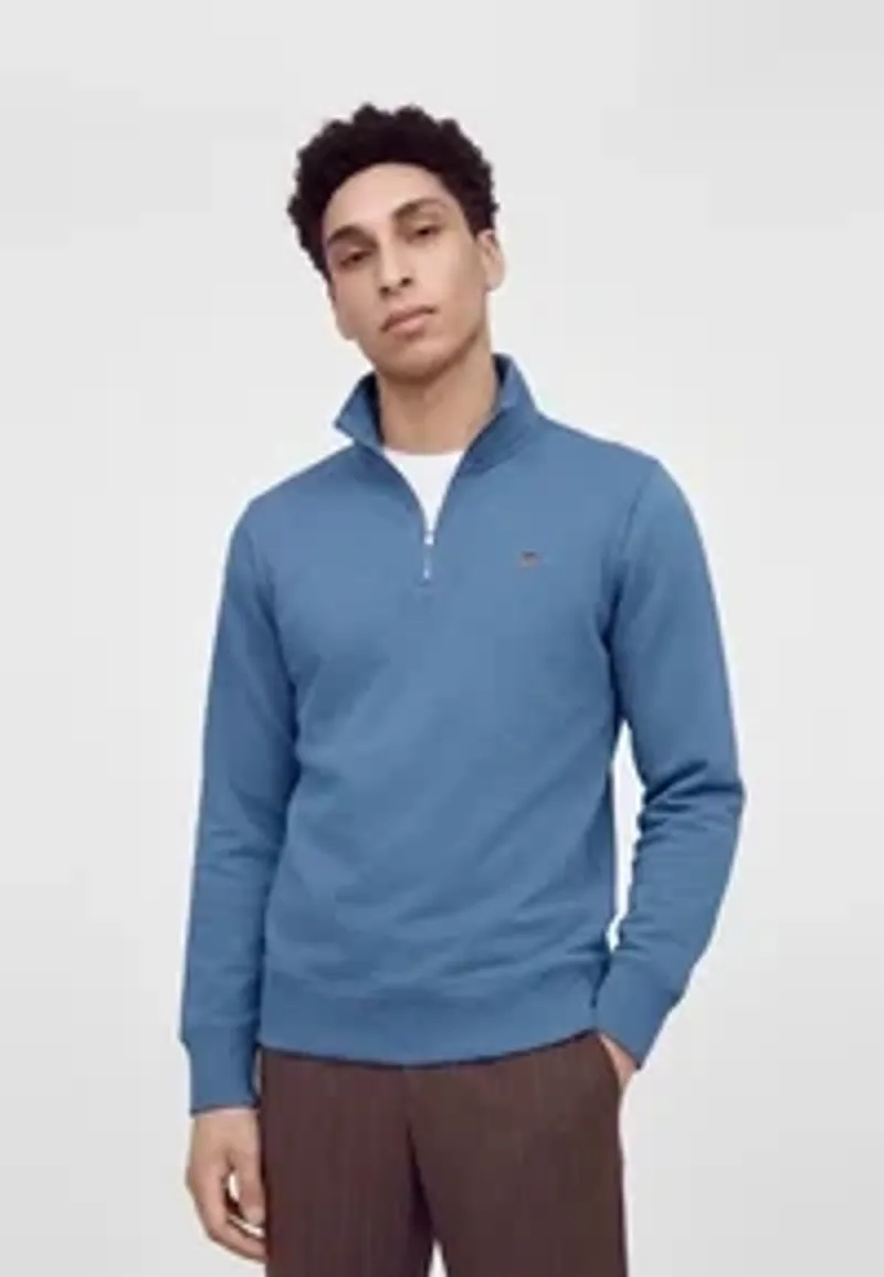 Gant Reg Shield Half Zip Sweat in Horizon Blue-4