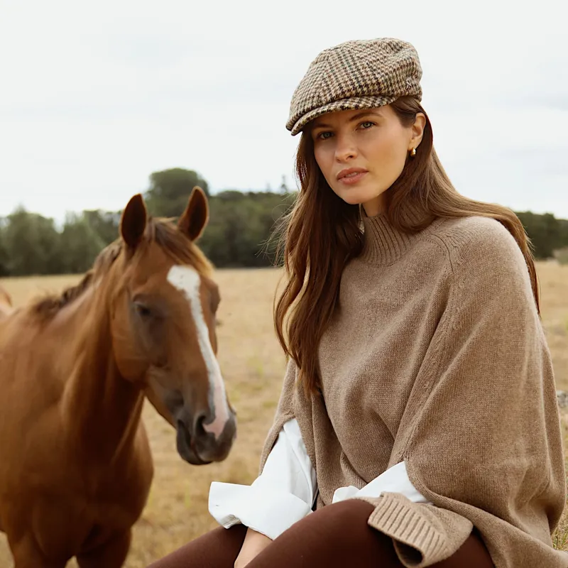 Hicks and Brown Felsham Tweed Baker Boy Cap in Moss-2