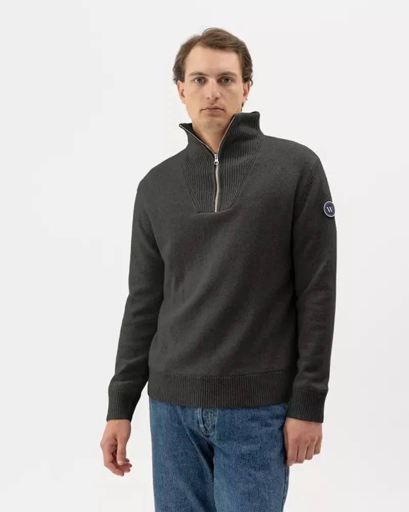 Holebrook Bosse T-Neck WP in Forest Green-1