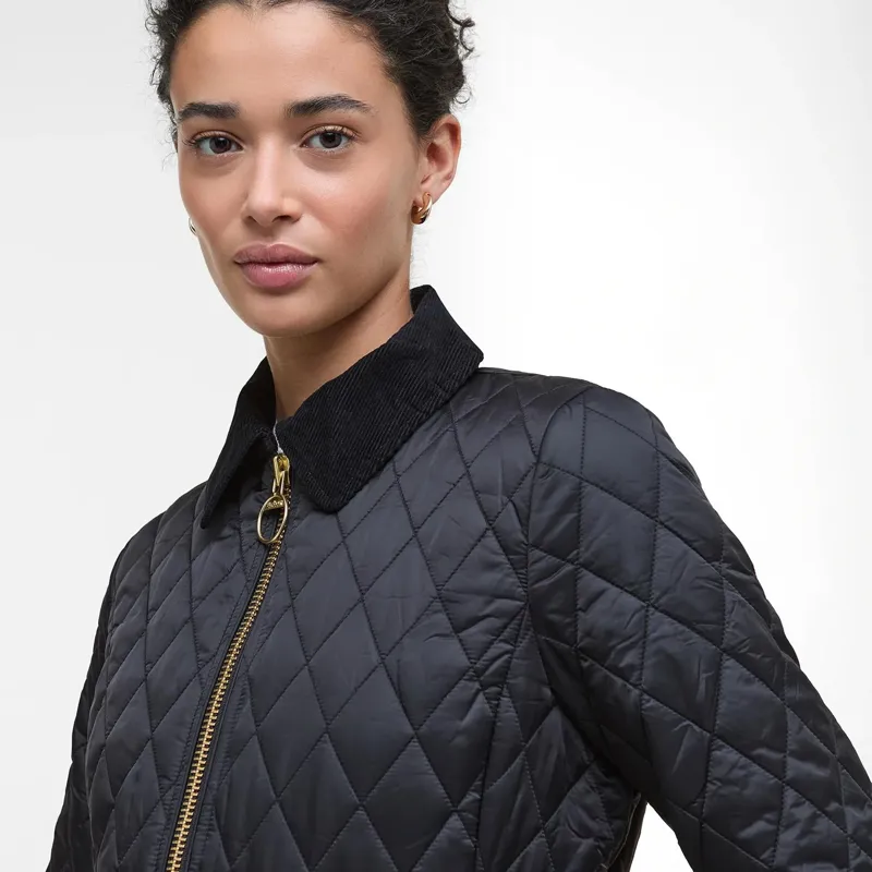 Barbour Beadnell Fitted Quilted Jacket in Black/Classic-3
