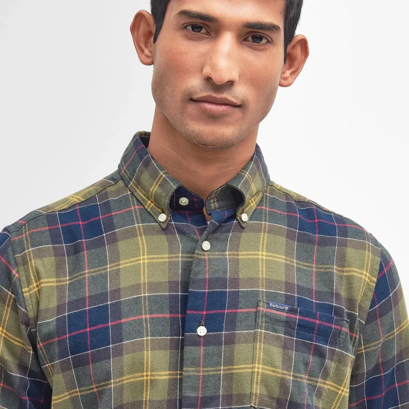Barbour Fortrose Tailored Long-Sleeved Shirt in Classic Tartan-4