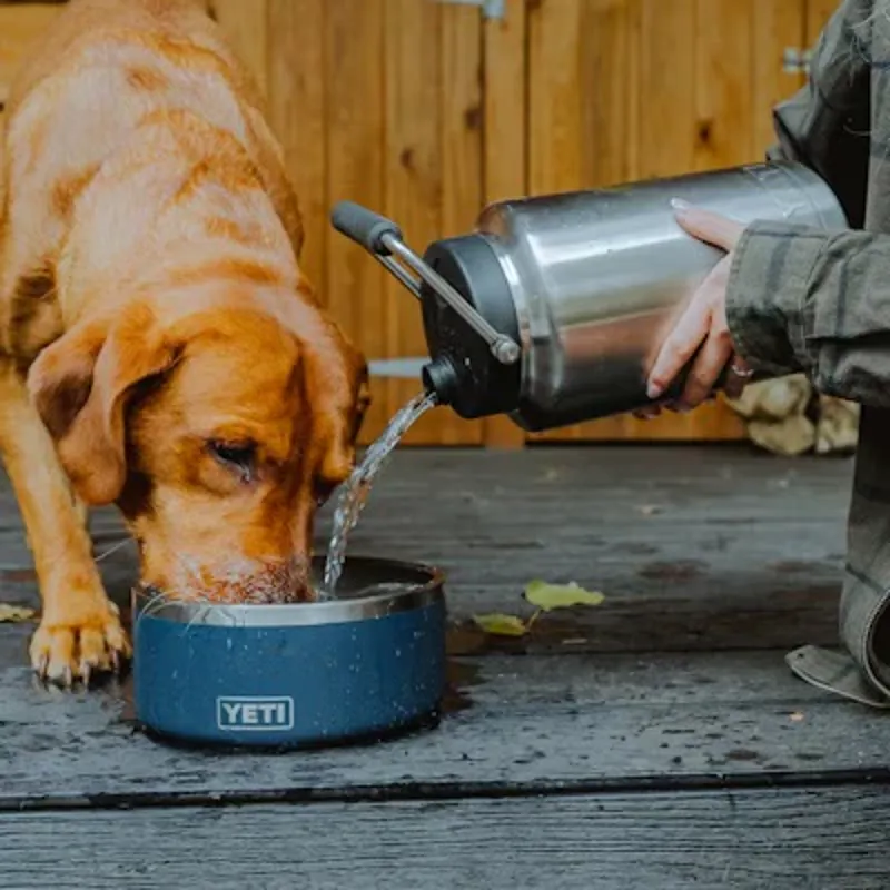 Yeti Rambler One Gallon Jug Black-4