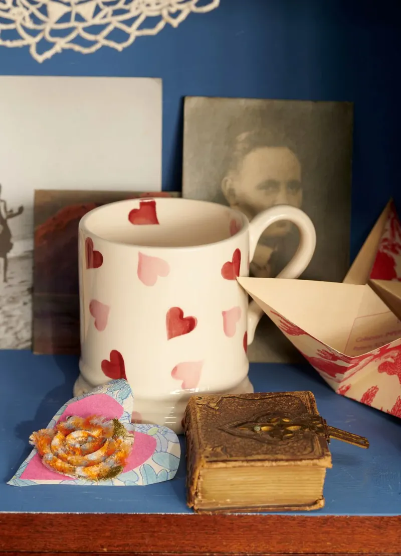 Emma Bridgewater Pink Hearts Mug-4