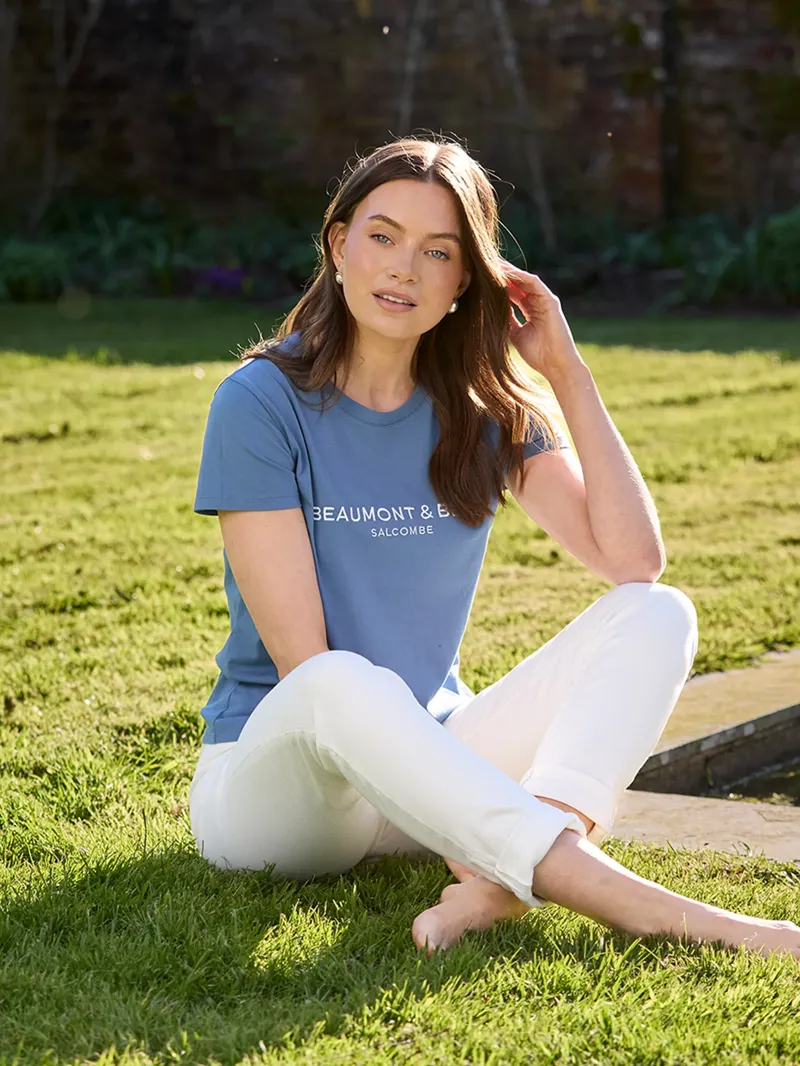 Beaumont and Bear Bolberry Women's T-Shirt in Vintage Blue-2