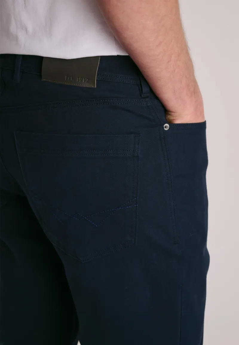 Brook Taverner Regular Fit Fredericks 5 Pocket Italian Twill Stretch Cotton Trousers in Navy-3