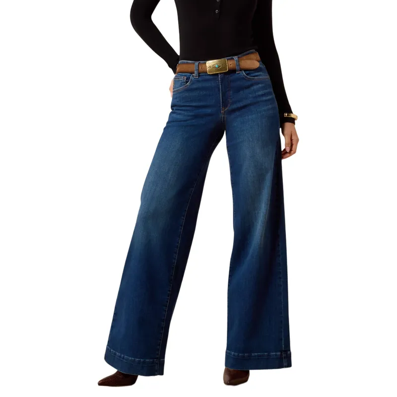 Ariat High Rise Vilma Ultrastretch Wide Leg Jeans in Norwalk