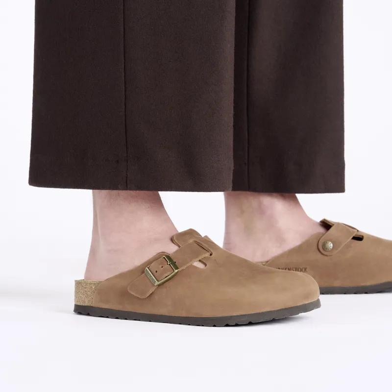 Birkenstock Boston Natural Leather Oiled Clogs Regular Fit in Cognac-7