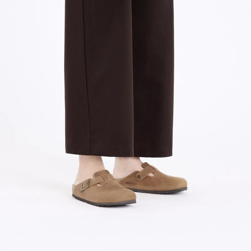 Birkenstock Boston Natural Leather Oiled Clogs Regular Fit in Cognac-8