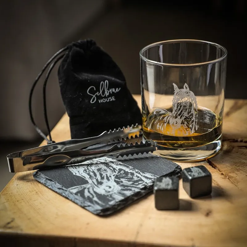 Just Slate Horse Drinks Set-1