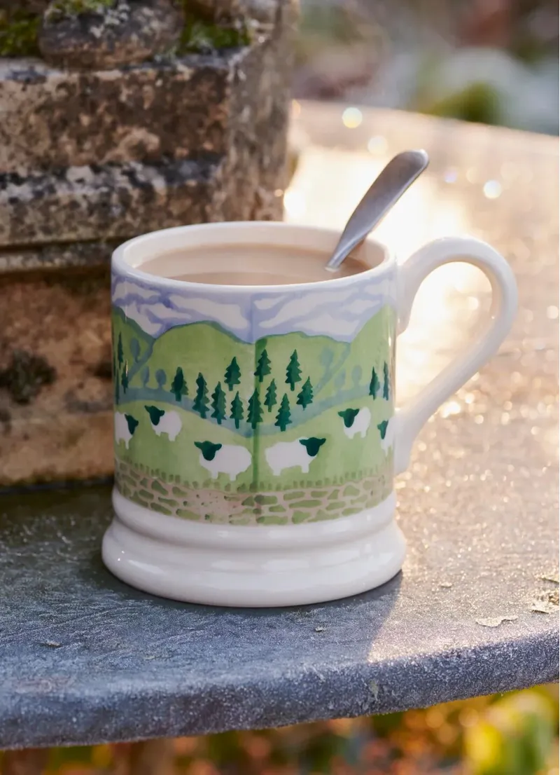 Emma Bridgewater Mountain Sheep 1/2 Pint Mug-5