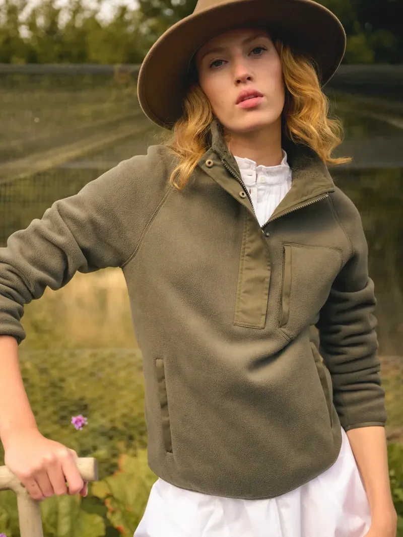 Fairfax and Favor Aria 1/4 Zip Fleece in Khaki-3