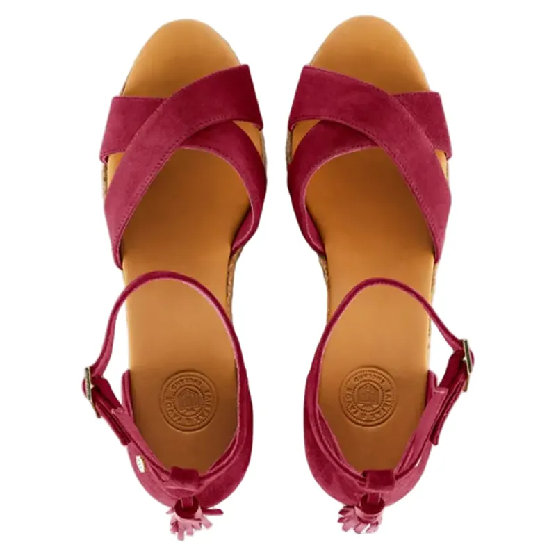 Fairfax and Favor Valencia Wedge Cherry Suede-4