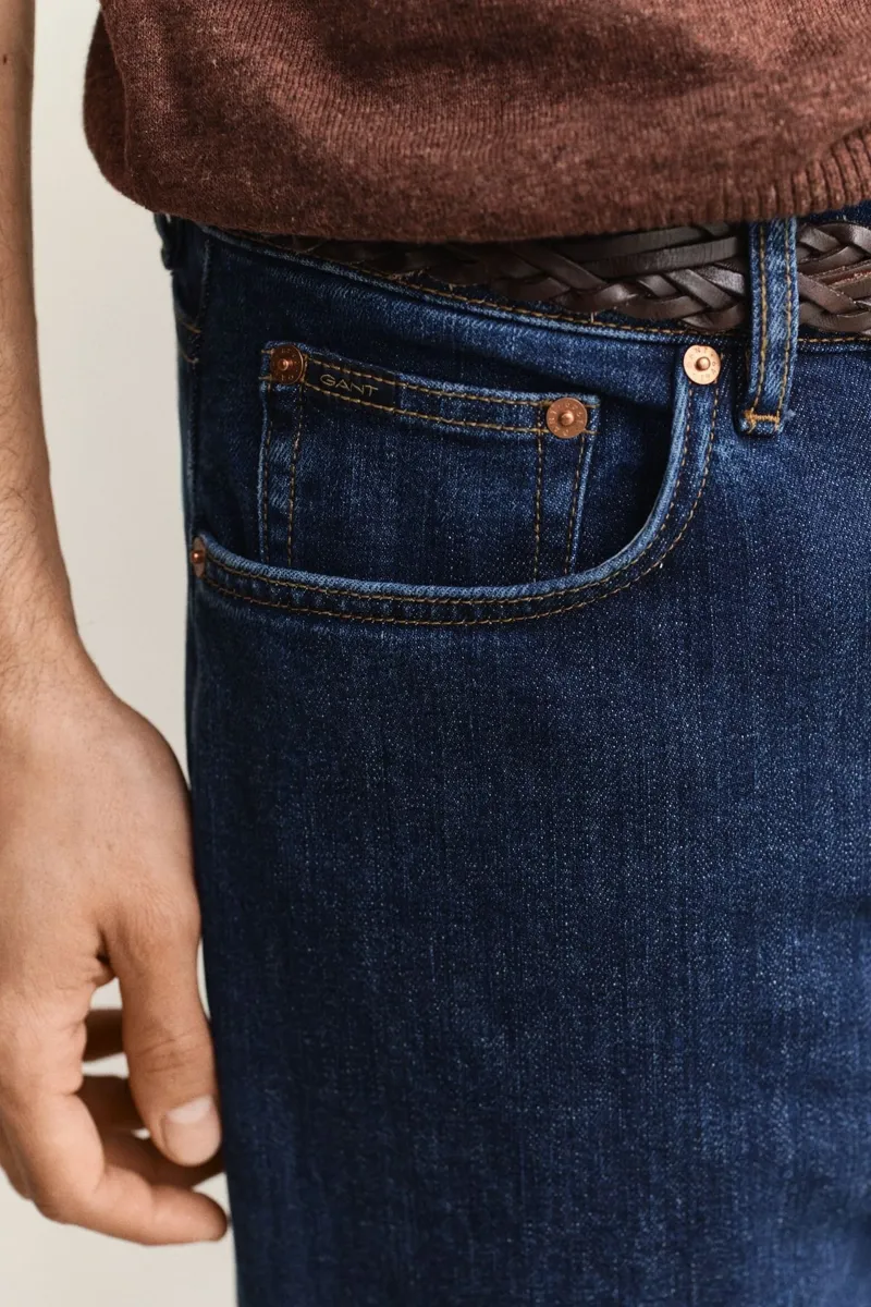 Gant Regular Clean Wash Jeans in Mid Blue-4