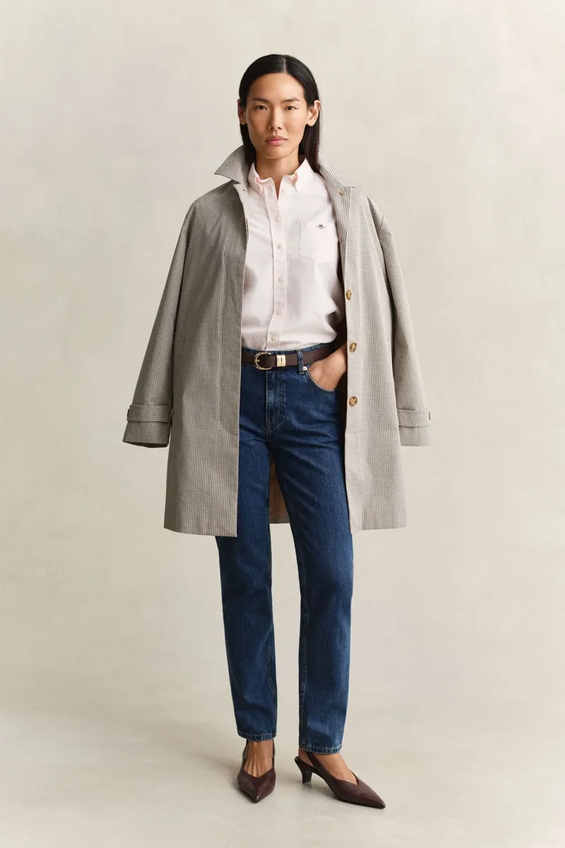 Gant Regular Fit Classic Oxford Striped Shirt in Apricot Pink-4