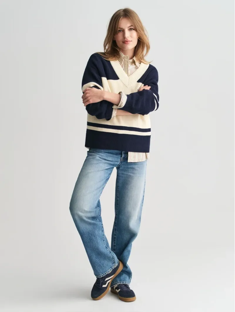 Gant Women's Varsity Cotton V-Neck Jumper in Evening Blue-3