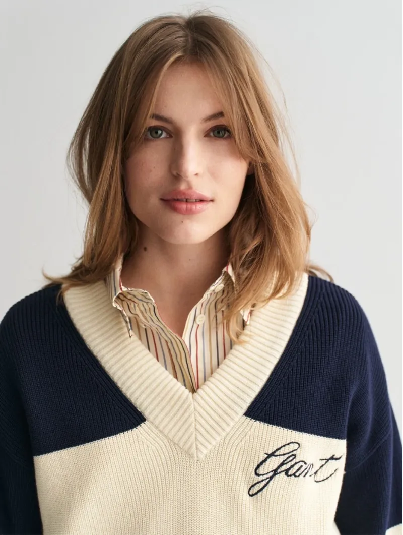 Gant Women's Varsity Cotton V-Neck Jumper in Evening Blue-4