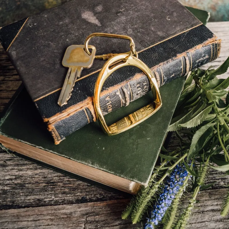 Culinary Concepts Large Stirrup Key Ring Gold Finish-1