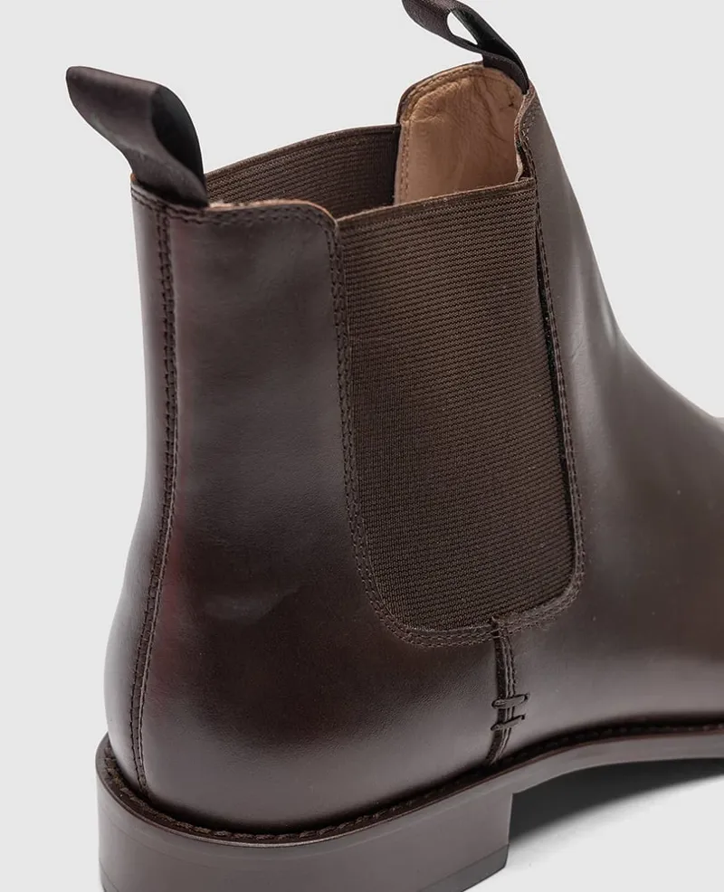 Rodd and Gunn Farmlands Chelsea Boot in Chocolate-6