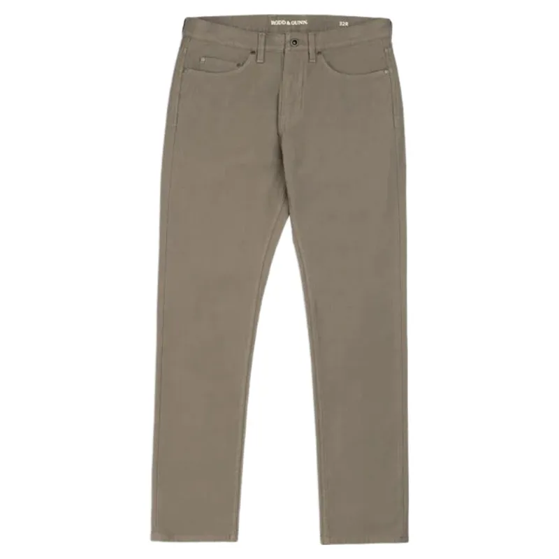 Rodd and Gunn Motion 2 Straight Jean in Pebble