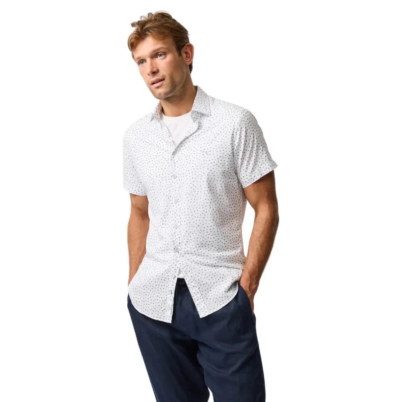 Rodd and Gunn Raview Sports Fit Short Sleeve Shirt in Blanc-1