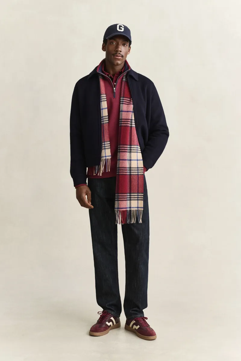 Gant Sacker Rib Half Zip Sweatshirt in Deep Grape Wine-4